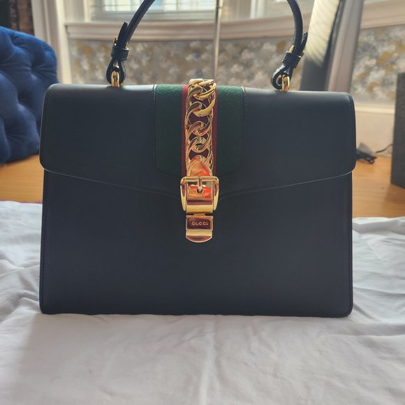 Gucci Sylvie-medium - Picture 1 of 7
